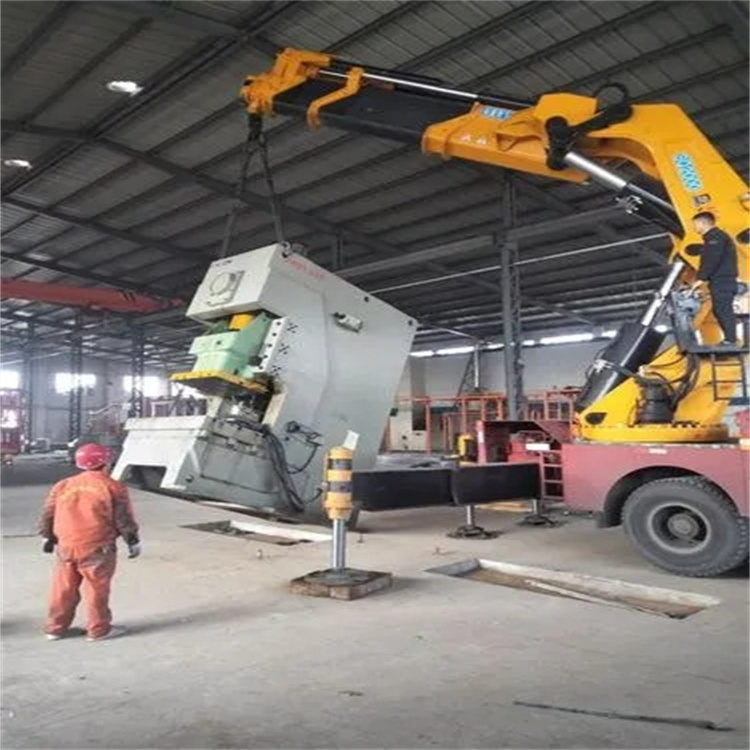 钟山80吨折臂吊车出租附近电话